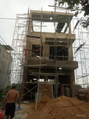 Bán gấp căn nhà phố đẹp giá ngộp, 1 căn duy nhất tại KDC Vĩnh Phú 2, Thuận An, không có căn thứ 2