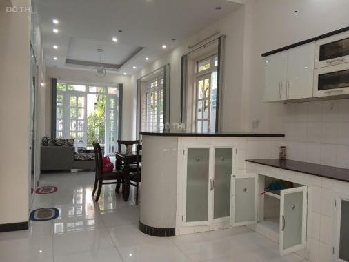 Cho thuê villa trệt, 2 lầu, 8x20m đầy đủ nội thất Trần Não, Bình An, Quận 2
