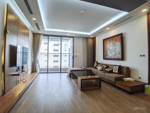 Cho thuê các căn hộ chung cư Vinhomes Nguyễn Chí Thanh, view đẹp, giá tốt, đã đầy đủ nội thất