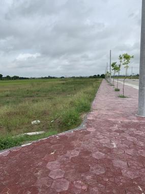 Cần bán lô đất nền có sổ đỏ giá 720 triệu ngay Tân Hồng, Bình Giang, Hải Dương