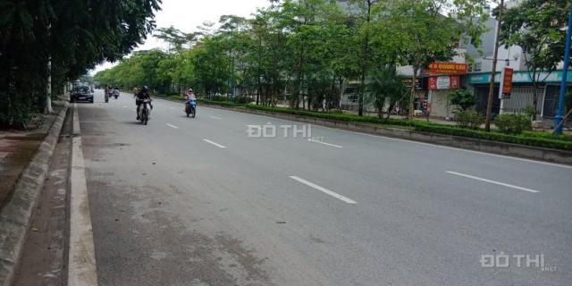 Đất mặt phố Cổ Linh, đường 42m, gần Aeon, 2 mặt đường, 71m2, nở hậu 7.3m