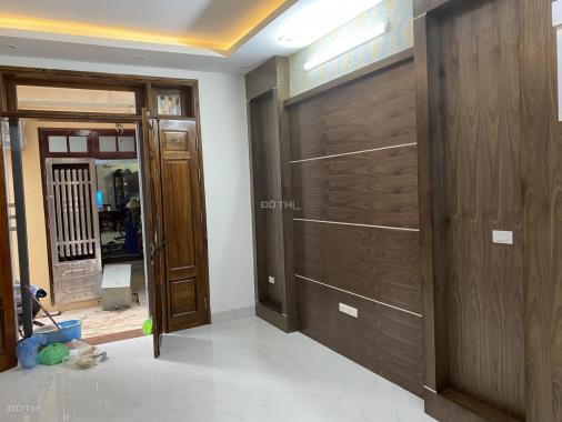 Bán nhà Pháo Đài Láng, Nguyễn Chí Thanh, Đống Đa, DT 35m2 x 5T. Giá 3.9 tỷ