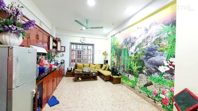 Bán nhà Ngã Tư Sở, 35m2, ở ngay, kinh doanh, 4 tỷ