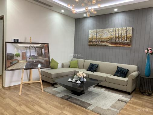 Cần tài chính bán gấp căn hộ 2PN, 82m2 hướng Đông Nam dự án Golden Park, full nội thất cao cấp