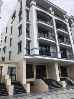 Cho thuê nhà nguyên căn, văn phòng KĐT Vạn Phúc, giá 9tr/tháng, LH 0909600152