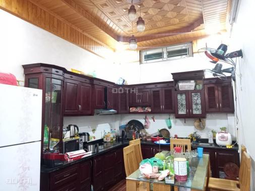 Hot! Nhỉnh 4 tỷ có nhà chia lô Nguyễn Chính, 60m2, có sân để xe, ngõ thông, ba gác đua, KD nhỏ