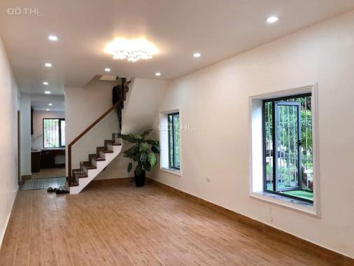 Độc nhất 1 căn Láng Hạ, 45m2, lô góc, 2 ô tô tránh trước nhà, 2tỷ