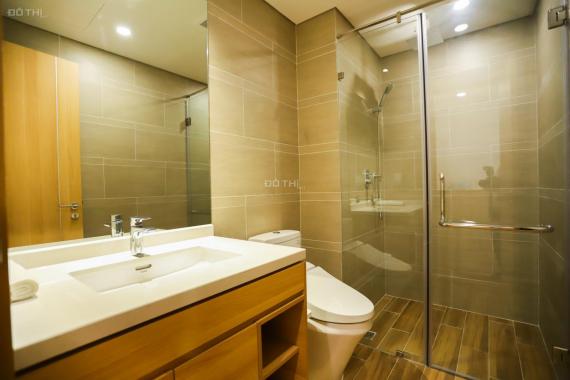 Gia đình cần bán nhanh căn hộ 3PN ban công Đông view hồ điều hoà, nhà mới full nội thất