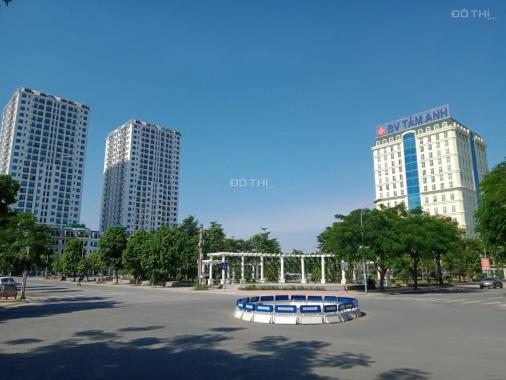 Bán đất phố Nguyễn Văn Cừ, Long Biên, 70 m2, giá 3 tỷ (0982292736)