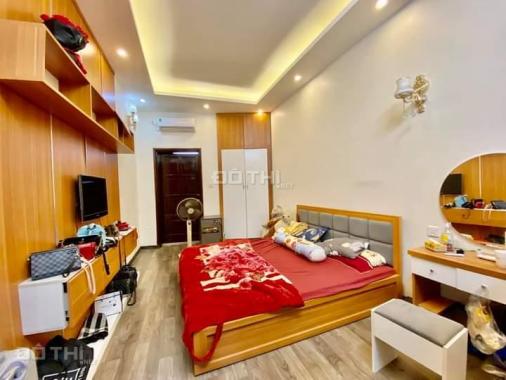 Bán nhà Vạn Bảo, gần phố, ô tô tránh, 90m2, giá 14.8 tỷ. LH Minh 0936419288