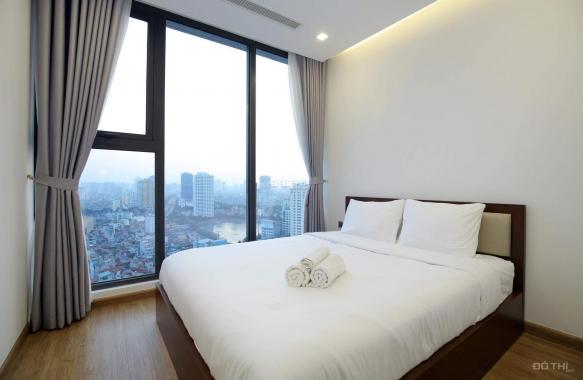 Cho thuê căn hộ 3 PN tại M1 Metropolis tầng cao, nội thất đẹp, giá: 42tr/th. LH: 0904481319