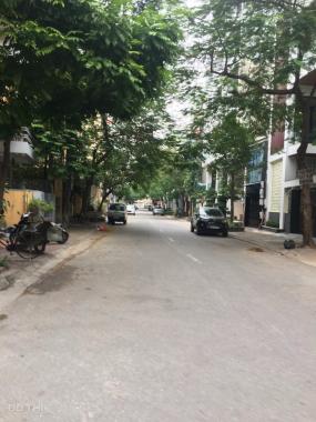 Bán đất phố Lâm Hạ, Long Biên, Hà Nội. DT 120m2, MT 6.5m ô tô tránh
