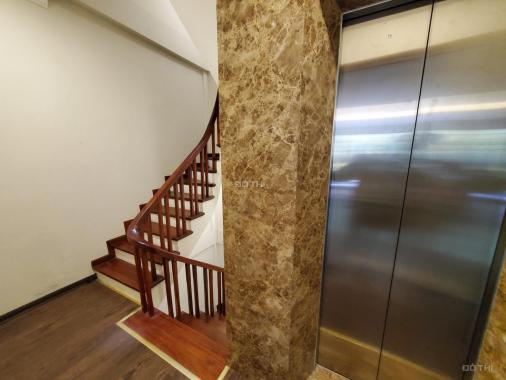 Bán nhà phố Nguyên Hồng vip Đống Đa 6 tầng thang máy ở sướng, kinh doanh đỉnh, giá 12.5 tỷ