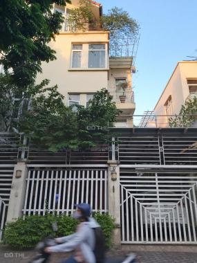 Cho thuê biệt thự Làng Việt Kiều Châu Âu, diện tích 150m2, 4 tầng, giá 45tr/th