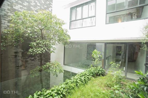 Siêu biệt thự nhà vườn 5* ngay mặt tiền trung tâm Phú Nhuận có thang máy giá 67.9 tỷ