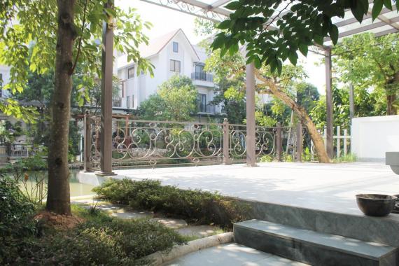 Cho thuê biệt thự Hoa Lan gần trường BIS Vinhomes Riverside Long Biên