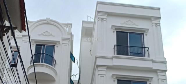 Cho thuê nhà 4 tầng tại Việt Hưng - Long Biên, mặt tiền 7m