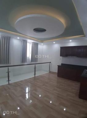 Bán nhà Tôn Đản, Quận 4, 62m2 đang cho thuê 5 phòng giá chỉ 4.3 tỷ