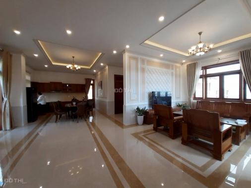 Bán biệt thự vip 218,97 m2 đã hoàn công, nội thất cao cấp đường Đống Đa, P. 3 Đà Lạt giá 15.5 tỷ