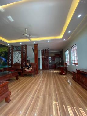 Biệt thự Ngọc Thụy - Long Biên - 170 m2, 3 tầng, lô góc: Giá nhỉnh 8 tỷ