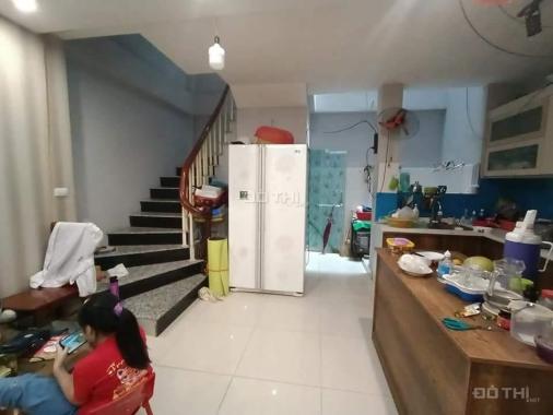 Bán nhà phố Huỳnh Thúc kháng - Hà Đông, tặng nội thất, ô tô tránh, 4 tầng,: 39m2, giá 2,9 tỷ