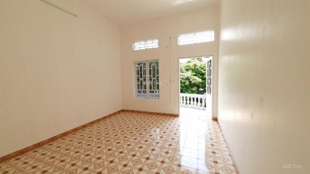 Cho thuê nhà nguyên căn 2 tầng, 95m2, giá hấp dẫn ở Long Biên, Hà Nội