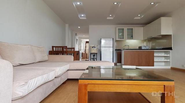 (ID: 765) cho thuê căn hộ dịch vụ tại Văn Cao, Ba Đình, 70m2, 1PN, ban công, đầy đủ nội thất