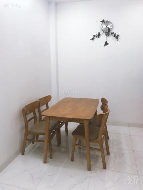 Bán nhà Thượng Thanh - Gần C3 Lý Thường Kiệt, 35m2 - đường thông, tặng nội thất, giá chỉ 2.15 tỷ