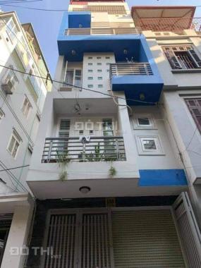 Bán nhà gần mặt phố Nguyễn Trãi: 30 mét vuông, 4 tầng, giá 4,5 tỷ