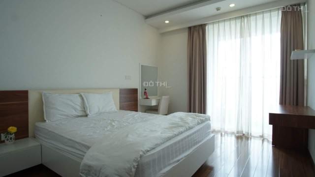 Cần cho thuê căn hộ tại Thảo Điền Pearl gồm 2 phòng ngủ, 2 phòng tắm, có diện tích 105.92m2