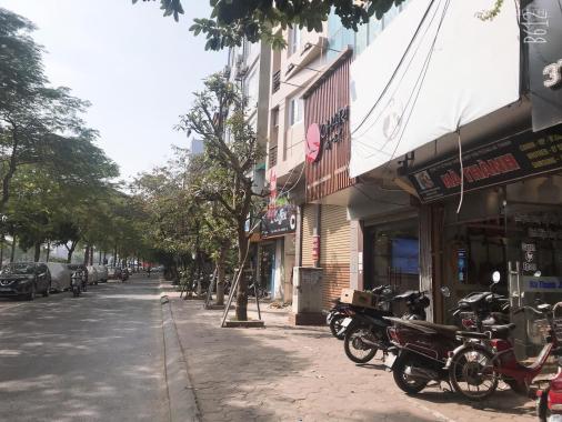 Cần bán gấp nhà mặt phố Quan Hoa, Nguyễn Khang 67m2, MT: 5m. 16,5 tỷ