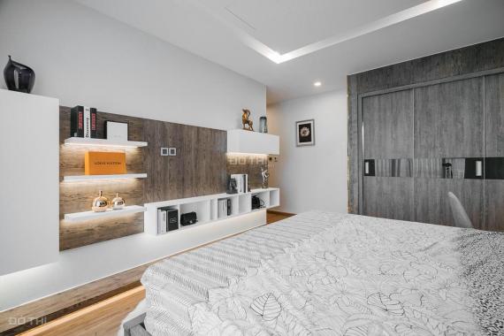 Cho thuê căn hộ 3 phòng ngủ đầy đủ đồ view hồ tòa M1 Vinhomes Metropolis - Giá đề xuất 29 tr/tháng