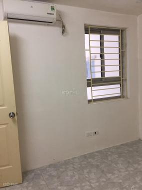 Rất gấp cần bán căn hộ 45m2, 1PN thoáng tại HH1C Linh Đàm nhà sơn sửa mới đẹp