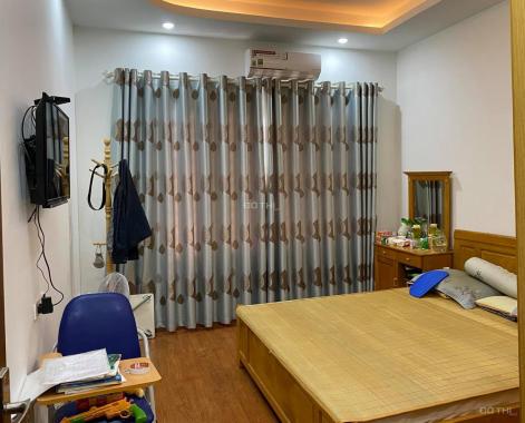 Đào Tấn, Liễu Giai, Ba Đình, 42m2, 5 tầng, MT 4m, giá 4.2 tỷ