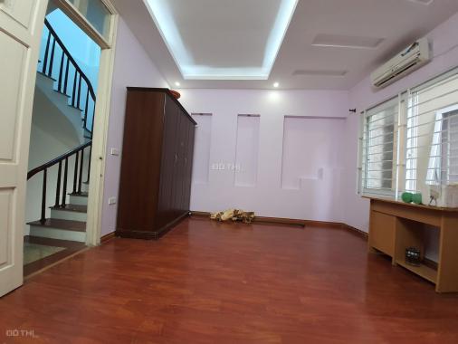 Bán nhà Nguyễn Khang, phường Yên Hòa 3 tỷ, 35m2, 5 tầng, 4 PN, 2 thoáng, ngõ rộng, 0966481766