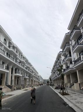 Cho thuê nhà nguyên căn, văn phòng KĐT Vạn Phúc, giá 9tr/tháng, LH 0909600152