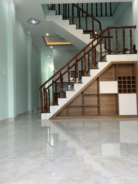 Bán nhà trệt lầu Phường Tương Bình Hiệp, gần chợ đường xe hơi DT 4x22m, giá chỉ 2tỷ290