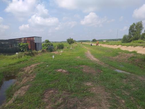 Chính chủ cần bán đất mặt tiền kênh N2, ở huyện Trảng Bàng