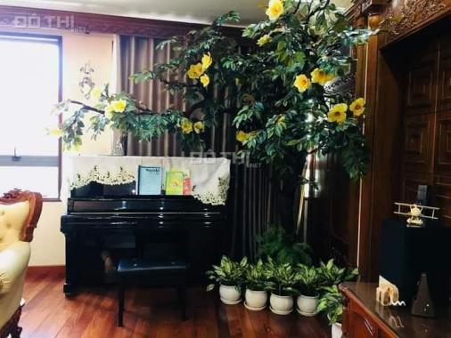 Biệt thự đón tết, cần bán gấp biệt thự mặt hồ Quỳnh Võ Thị Sáu. 65m2, 5 tầng, 12.5 tỷ