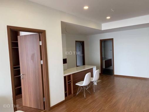 Cho thuê căn hộ chung cư tại Royal City - Thành phố Hoàng Gia 3PN - 135m2 - đồ cơ bản - giá tốt