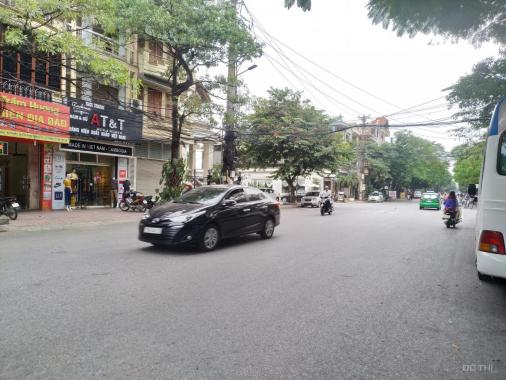 Cho thuê nhà mặt đường Văn Cao giá 23 triệu