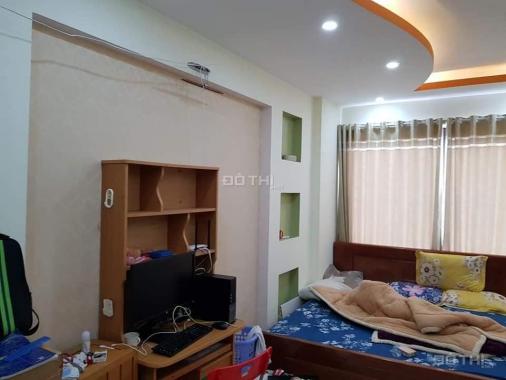 Bán nhà đẹp ở ngay 2 mặt thoáng đường Vũ Trọng Khánh dt 52m2, giá 4,7 tỷ