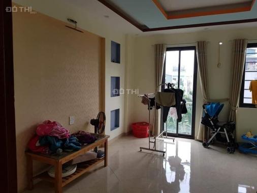 Bán nhà đẹp ở ngay 2 mặt thoáng đường Vũ Trọng Khánh dt 52m2, giá 4,7 tỷ