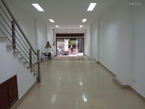 Cho thuê nhà LK A10 Nam Trung Yên 80m2, 5 tầng thông sàn, thang máy, điều hòa, giá 50tr. 0941882456