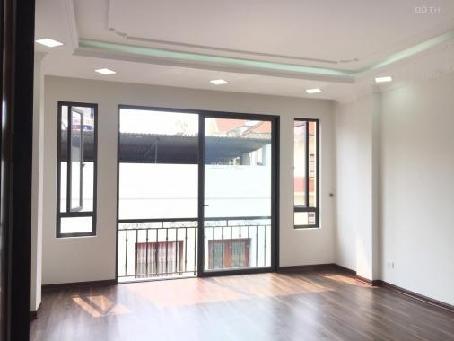 Lô góc 3 mặt thoáng, ôtô cách 30m tại Võng Thị, Trích Sài, DTSD 50m x 5T, MT 4m 6.6tỷ, 0984056396