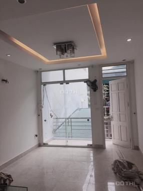 Bán nhà Ngô Quyền, DT 40m2, 4 tầng, MT 4m, Ô tô vào nhà, giá 3.9 tỷ