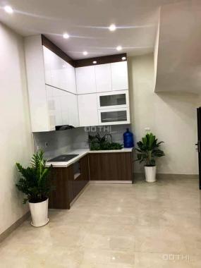 Bán gấp nhà đẹp phố Nguyễn Văn Cừ, ngay cầu Chương Dương, 38m2, 5 tầng, chỉ 3.6 tỷ