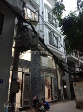 Nhà kính coong ô tô vào nhà 45m2 5T, tiện kinh doanh, ngõ phố Lê Trọng Tấn