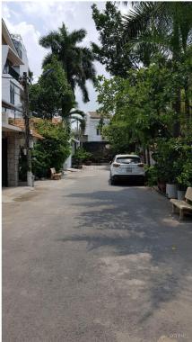 Cần bán BT vườn Thảo Điền, hẻm xe hơi Xuân Thủy, 264m2, giá 140tr/m2