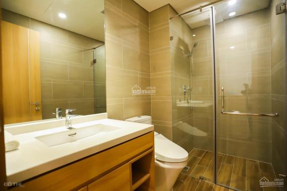 Bán căn hộ 3PN 86m2 trung tâm Cầu Giấy, view đẹp. Giá 45 tr/m2 đầy đủ nội thất nhập khẩu